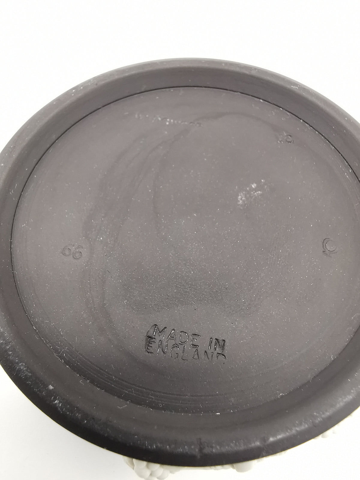 Vintage Wedgwood Black Jasperware Lidded Trinket Box – Neoclassical White Grapevine Relief